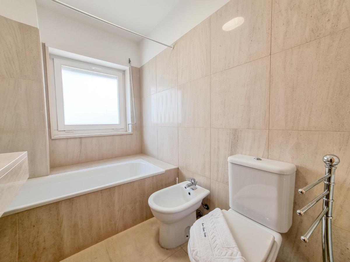 Sweet Living Viana - City Centre Apartment With Garage Viana do Castelo Eksteriør billede
